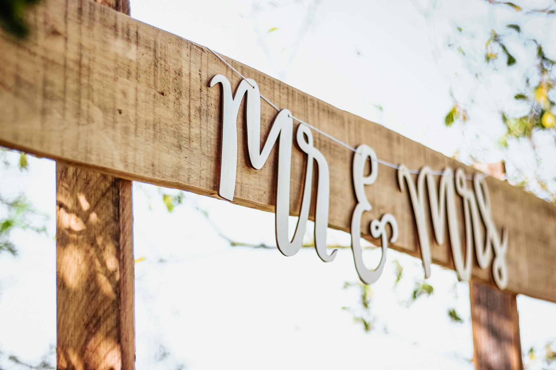mr and mrs sign