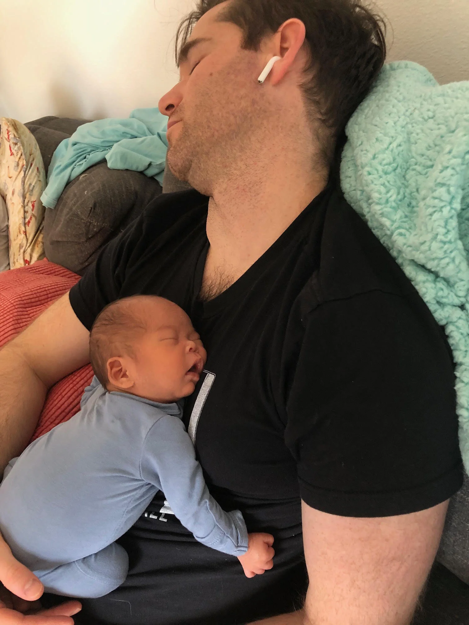  Warren loves his dad. 